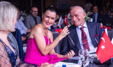 HEKİM HOLDİNG’DE KURULUŞ YILDÖNÜMÜ COŞKUSU: BİRLİKTEN DOĞAN GÜÇLE GELECEĞE HAZIRIZ…-17