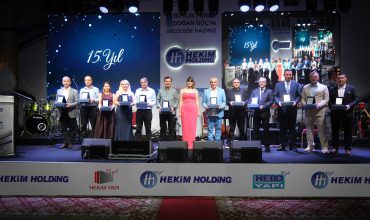 HEKİM HOLDİNG’DE KURULUŞ YILDÖNÜMÜ COŞKUSU: BİRLİKTEN DOĞAN GÜÇLE GELECEĞE HAZIRIZ…-12